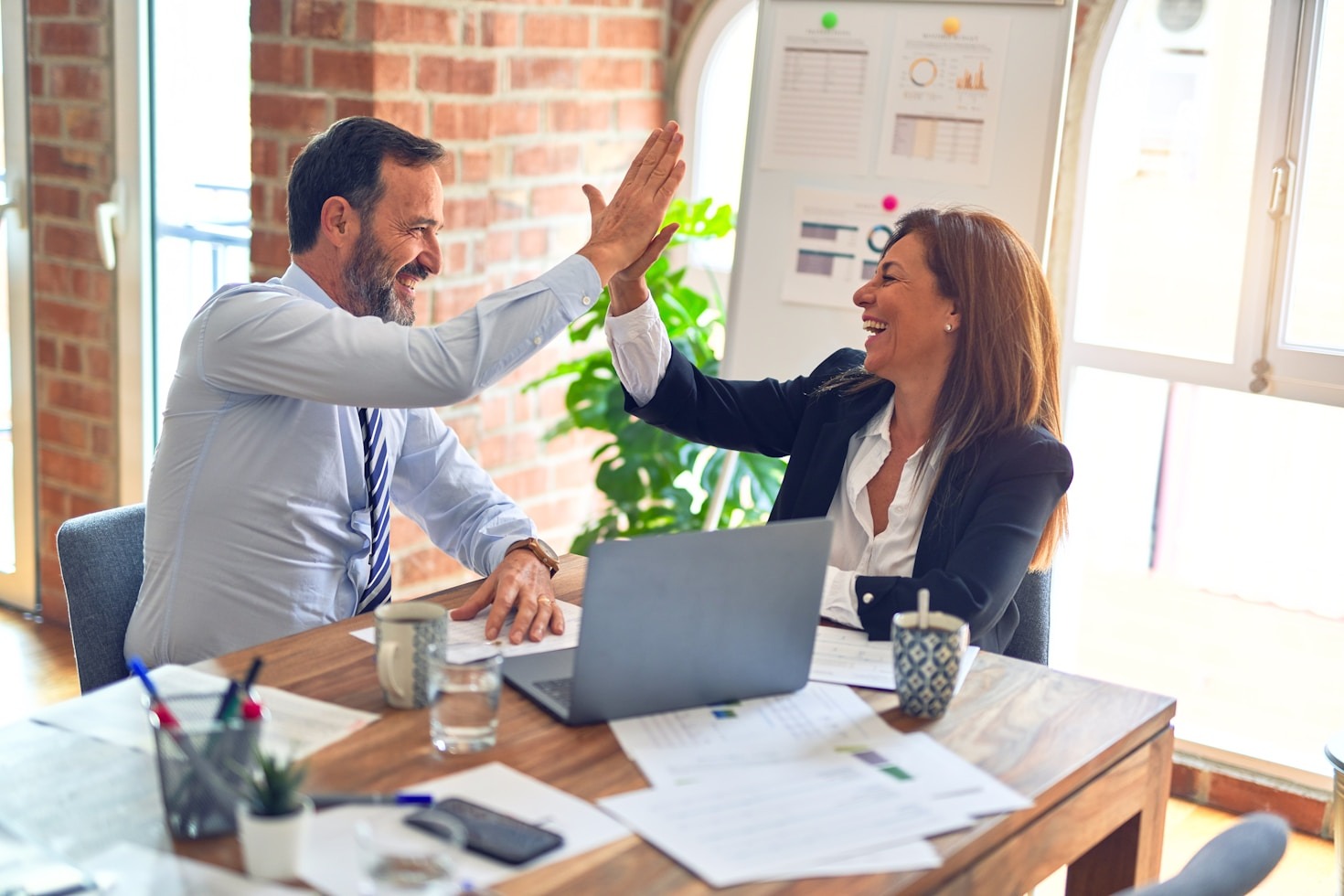 Achieving Long-Term Success with Expert Consulting